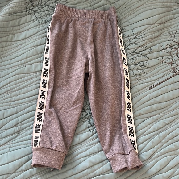 18M Nike Tracksuit - Picture 7 of 7